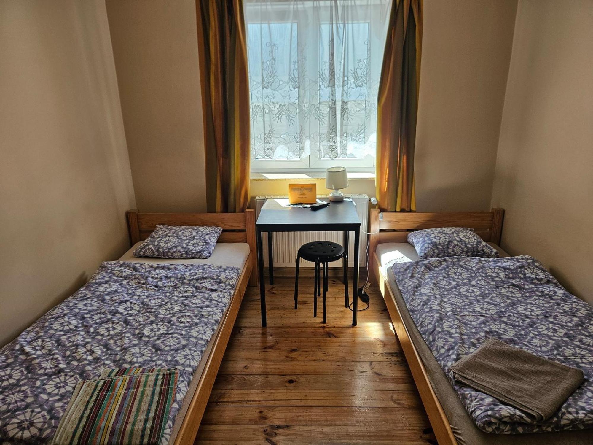 Taniespanie Rokietnica Rokietnica  エクステリア 写真